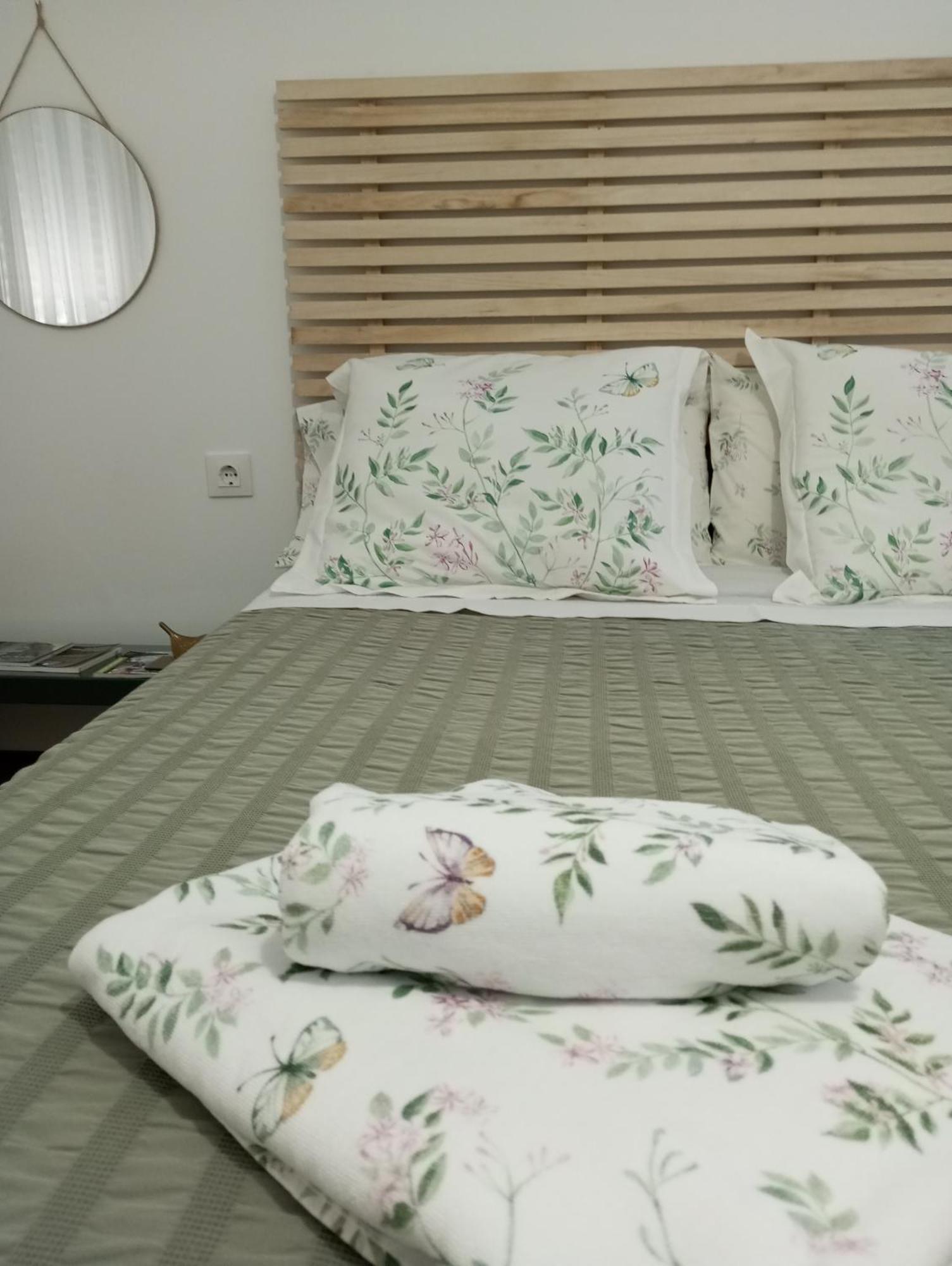 Apartamento Turistico Damajuana Parking Free Espartinas Ngoại thất bức ảnh